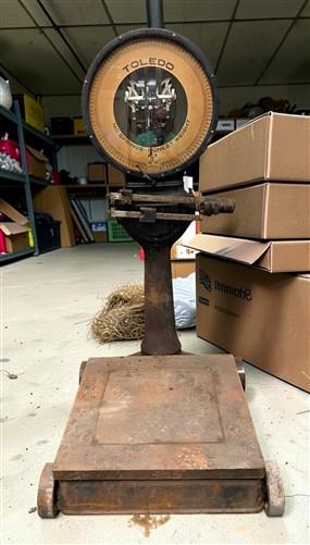 Toledo 500 LB Computing Floor Scale, Vintage Grocery Store Industrial Cast Iron