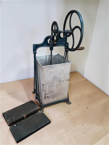 Dazey Butter Churn Model 330B, Antique Hand Crank Cast Iron & Tin St Louis Churn