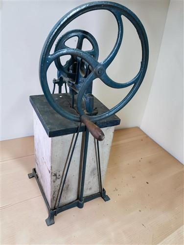 Dazey Butter Churn Model 330B, Antique Hand Crank Cast Iron & Tin St Louis Churn