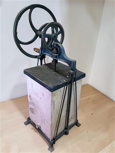 Dazey Butter Churn Model 330B, Antique Hand Crank Cast Iron & Tin St Louis Churn