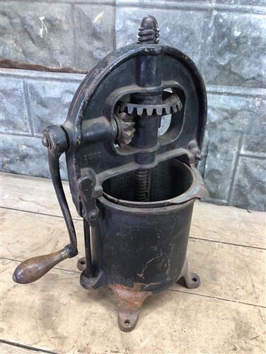 Enterprise 4 Qt Lard Press Cast Iron Sausage Stuffer Fruit Apple Cider Farm Y