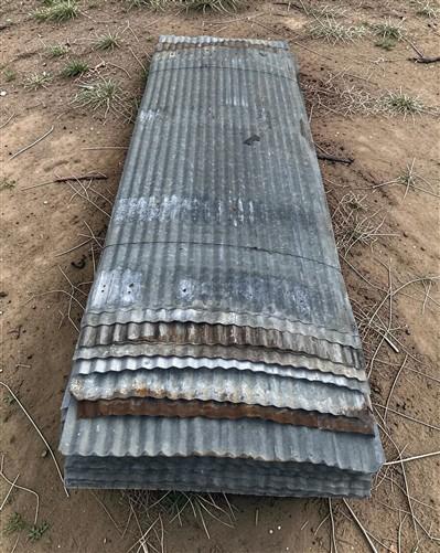 38 Sheets 7' & 10 Sheets 6' Reclaimed Barn Tin, Corrugated Metal, 622 Sq Ft B26