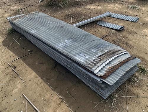 38 Sheets 7' & 10 Sheets 6' Reclaimed Barn Tin, Corrugated Metal, 622 Sq Ft B26