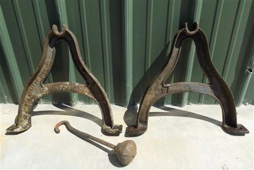 No 4 CS Bell with Stand, Cast Iron Church Dinner School Garden 19.5" Diameter A