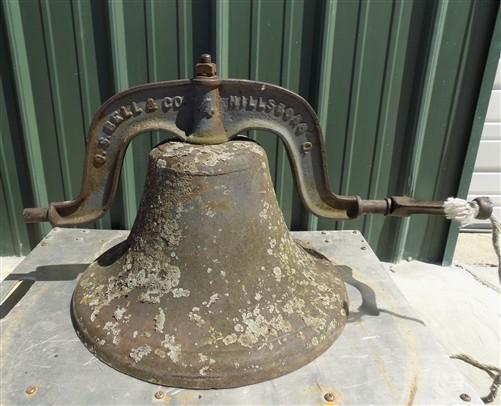 No 4 CS Bell with Stand, Cast Iron Church Dinner School Garden 19.5" Diameter A
