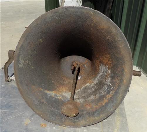 No 4 CS Bell with Stand, Cast Iron Church Dinner School Garden 19.5" Diameter A