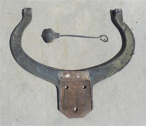 No 3 CS Bell with Upright, Cast Iron Church Dinner School Garden 18" Diameter B