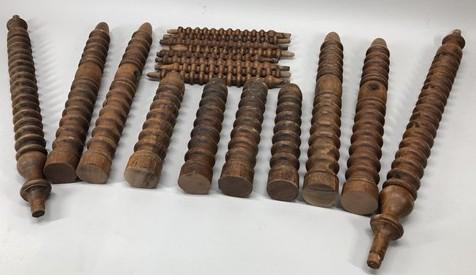 Wood Spindles, Architectural Salvage Fretwork Furniture House Trim Vintage A27