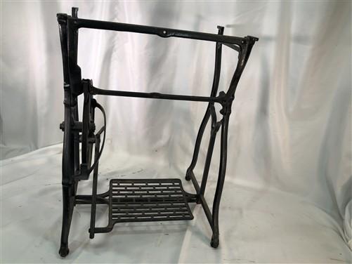 Treadle Sewing Machine, Cast Iron Base, Industrial Age Singer Steampunk RD