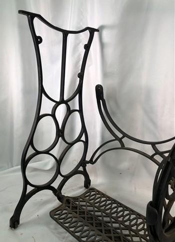 Treadle Sewing Machine, Cast Iron Base, Industrial Age Singer Steampunk RE