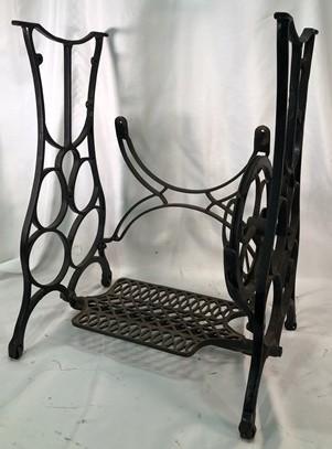 Treadle Sewing Machine, Cast Iron Base, Industrial Age Singer Steampunk RE