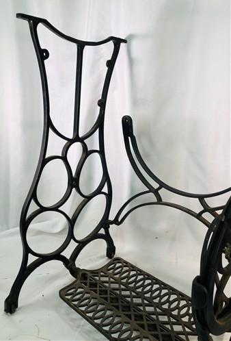 Treadle Sewing Machine, Cast Iron Base, Industrial Age Singer Steampunk RE