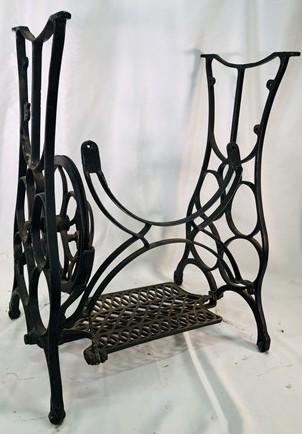 Treadle Sewing Machine, Cast Iron Base, Industrial Age Singer Steampunk RE
