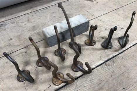Lot 9 Rustic Cast Iron Hooks, Metal Coat Hoods, Cast Iron Wall Hooks, Hat Hooks
