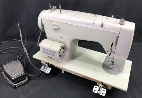 Sears Kenmore Sewing Machine Model 158.17501 w/ Foot Pedal, Vintage Working