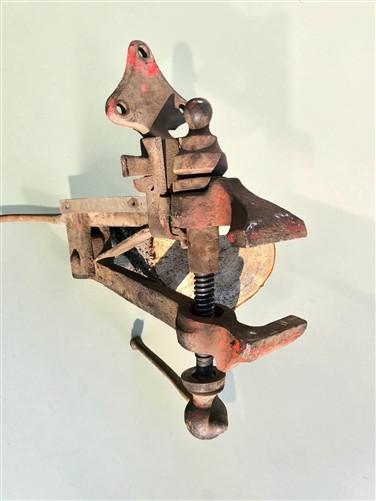 Blacksmith Post Vise, Cast Iron Vintage Tool, Anvil Amish Forge Blacksmith CV