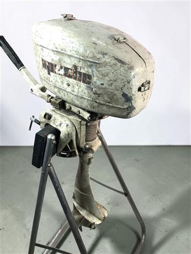 1960s Clinton Apache Boat Motor Model J9-1106, Classic Outboard Boat Motor