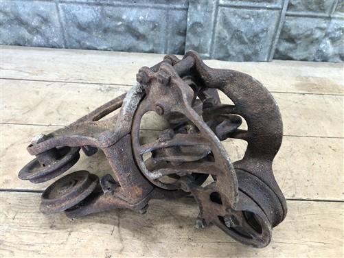 Adjustable Junior Louden Hay Trolley, Cast Iron Antique Pulley Barn Carrier D
