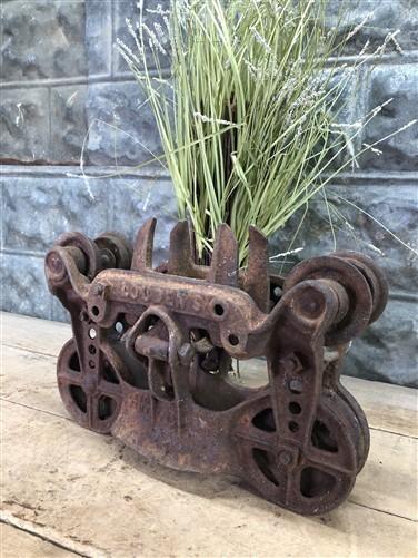 Louden Hay Trolley, Cast Iron Antique Pulley Barn Carrier Rustic Tool E