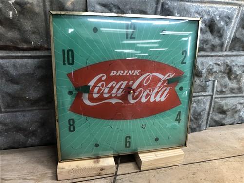 Drink Coca Cola Soda, Lighted Bubble Glass Clock, Vintage Soda Advertising Sign