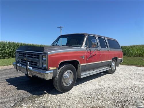 1987 Chevrolet Suburban R20, Silverado, Vintage Vehicle, Titled