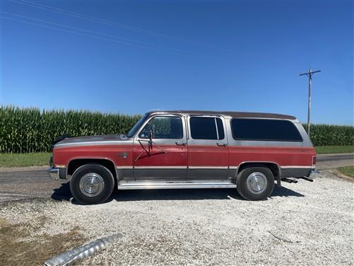 1987 Chevrolet Suburban R20, Silverado, Vintage Vehicle, Titled