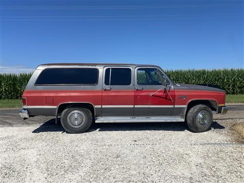 1987 Chevrolet Suburban R20, Silverado, Vintage Vehicle, Titled