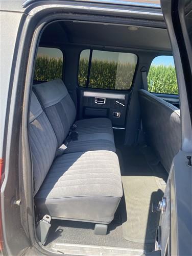 1987 Chevrolet Suburban R20, Silverado, Vintage Vehicle, Titled