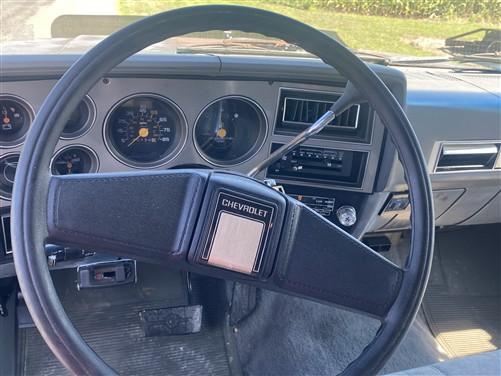 1987 Chevrolet Suburban R20, Silverado, Vintage Vehicle, Titled