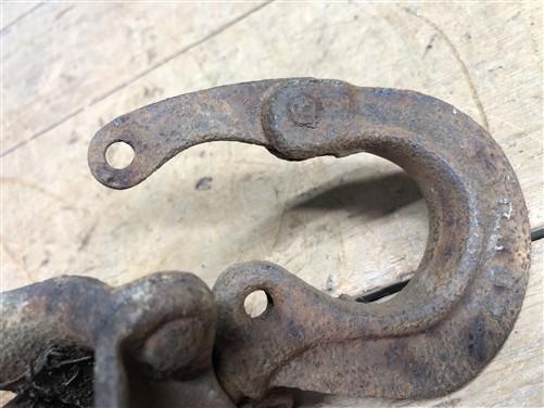 Cast Iron Antique Vintage Pulley, Hay Trolley Carrier Rustic Farmer Country a29