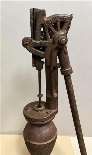 Well Water Pump, Windmill Pitcher Pump, Patel Foundry, Cast Iron Garden Art A1