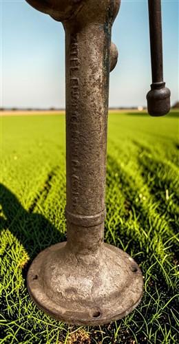 Well Water Pump, Windmill Pitcher Pump, Patel Foundry, Cast Iron Garden Art C1