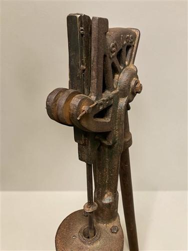 Well Water Pump, Windmill Pitcher Pump, Patel Foundry, Cast Iron Garden Art D1
