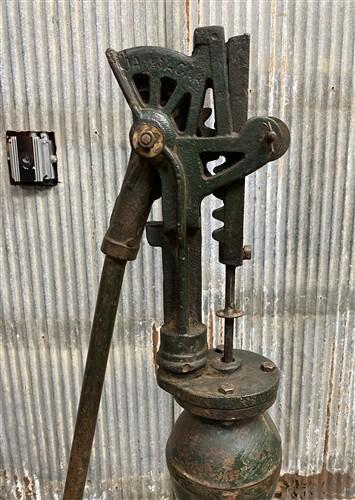 Well Water Pump, Windmill Pitcher Pump, Patel Foundry, Cast Iron Garden Art E1