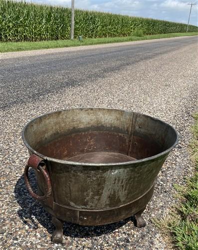 Rustic Large Metal Wash Tub Farmhouse Planter Garden Decor Galvanized Bucket, D