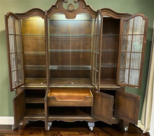 Lighted Vintage Display China Cabinet Curio Hutch Glass Shelves Burl Wood Style