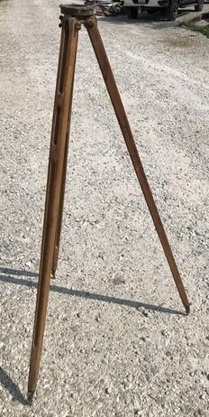 David White No 9030 Wooden Tripod, Vintage D White Milwaukee Transit Mount