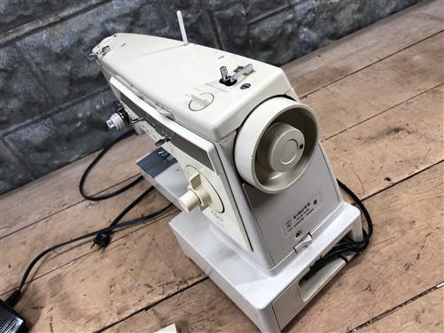 1970s Singer Stylist 533 Zig Zag Sewing Machine, Vintage w Electric Foot Pedal