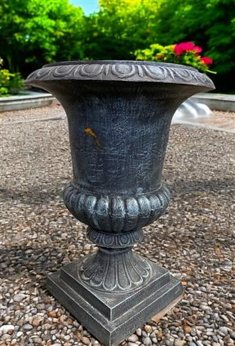 30" Tall Cast Iron Urn, Flower Pot Planter, Garden Patio Yard Art, Vase, K1