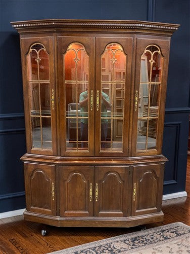 Pennsylvania House China Cabinet, Vintage Lighted Curio Cabinet, Display Case