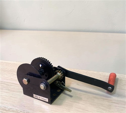 800 LB General Purpose Winch, Vintage Hand Operated Crank Took in Original Box