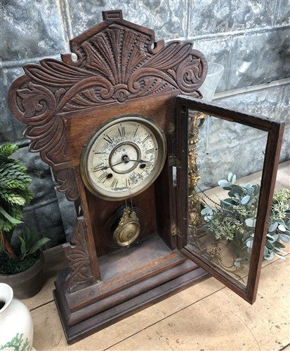 Mantel Shelf Clock, Vintage Wind Up Kitchen Parlor Clock w/ Pendulum E