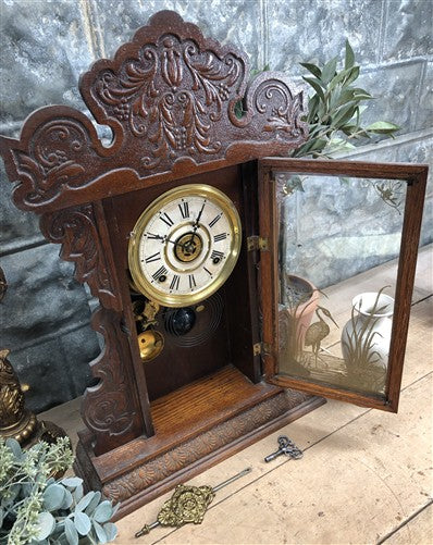 Welch Mantel Shelf Clock, Vintage Wind Up Kitchen Parlor w/ Pendulum Key K