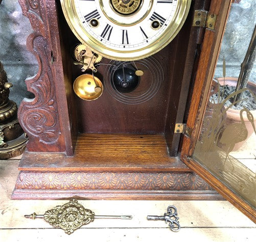 Welch Mantel Shelf Clock, Vintage Wind Up Kitchen Parlor w/ Pendulum Key K