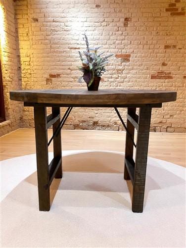 Home & Living > Furniture > Dining Room Furniture > Kitchen & Dining Tables - Rustic Round Table, Vintage Dining Room Tabl...