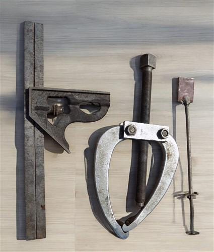 Lot Vintage Machinist Tools, Calipers, Pipe Cutter, Rex 10 Extractors, More