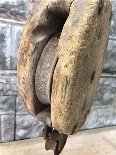 Block Pulley, Vintage Wood Cast Iron Rustic Farm Barn Hay Trolley Carrier A7