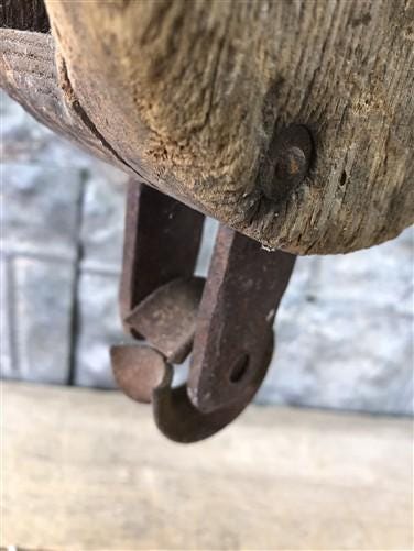 Block Pulley, Vintage Wood Cast Iron Rustic Farm Barn Hay Trolley Carrier A7
