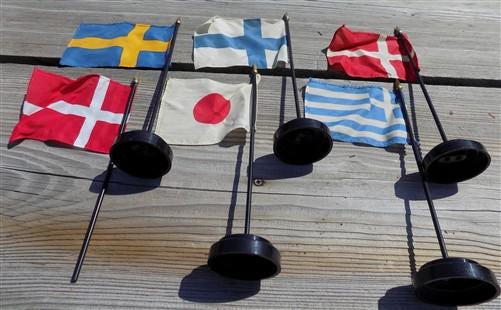 Art & Collectibles > Collectibles > Memorabilia - Lot Mini Flags Denmark Greece Finland Japan Netherlands Sweden, Vintage...