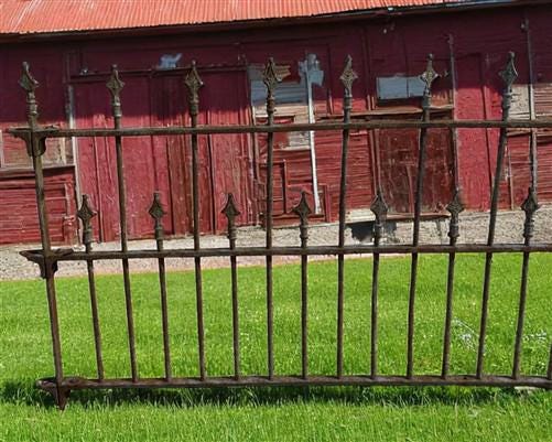 Home & Living > Outdoor & Gardening > Garden Decoration > Yard Art - Wrought Iron Vintage Fence Panel (95x37) Architectura...